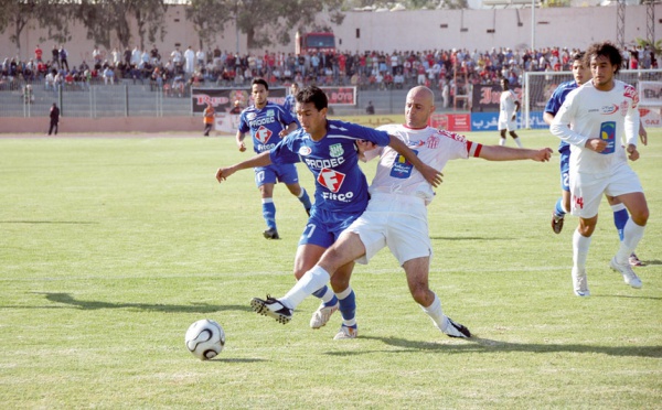 16èmes de finale de la Coupe du Trône de football : Le Difaâ doublé par le Hassania à Agadir