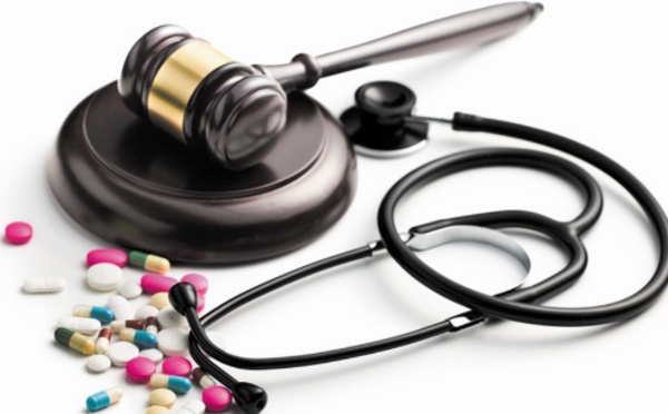 Débat sur les risques liés à l’erreur médicale