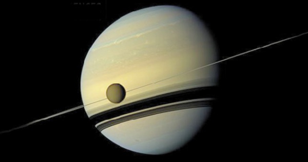 La sonde Cassini a rencontré un grand vide entre Saturne et ses anneaux