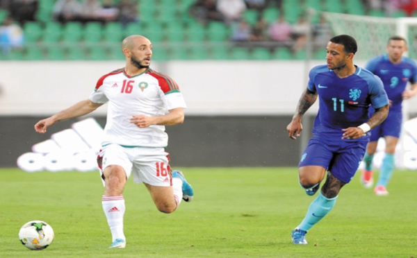 Le Onze national défait par les Bataves