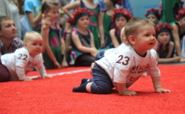 Insolite : Course des bébés