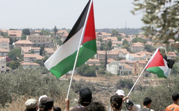 Le président de l’Autorité palestinienne exige le gel des constructions dans les colonies