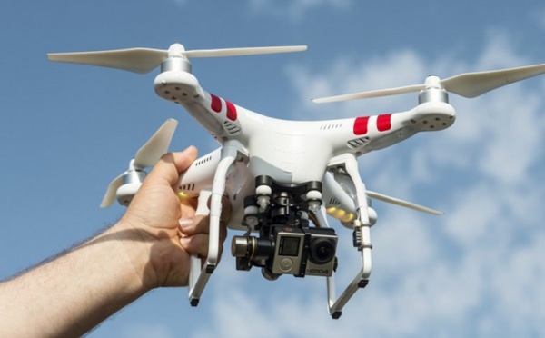 Des drones pourraient sauver des vies en livrant plus vite des défibrillateurs