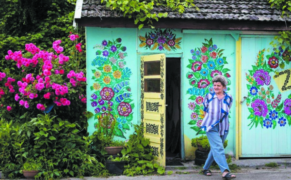 Au village de Zalipie, les murs  fleurissent hiver comme été