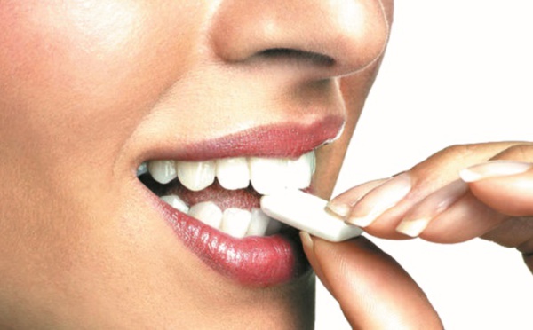 Réponses d’experts : Le chewing-gum aide-t-il la reprise du transit après une opération ?