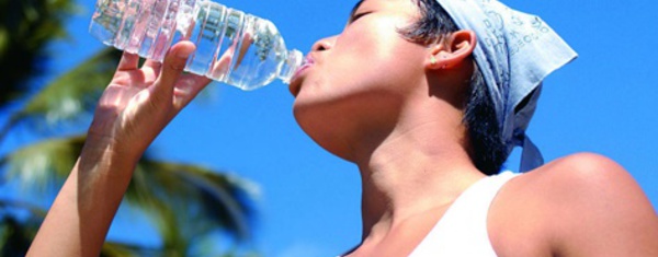 Réponses d’expert : Combien de temps conserver une bouteille d’eau ouverte ?
