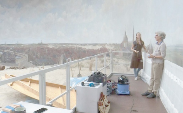 Une oeuvre d'art gigantesque dépoussiérée sous les yeux du public aux Pays-Bas