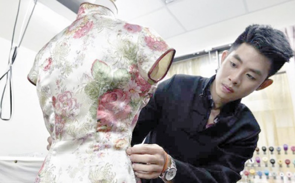 A Taïwan, vieux maîtres et sang neuf font vivre la traditionnelle robe qipao