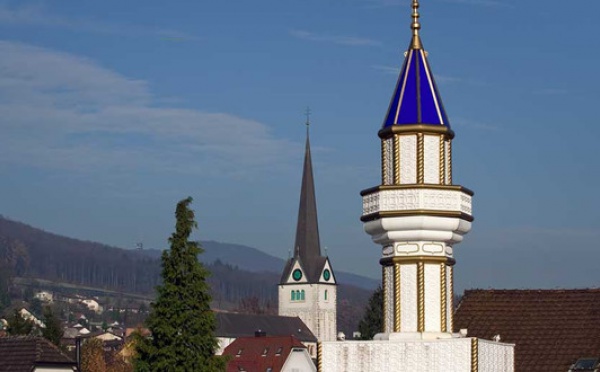 La Suisse au centre de toutes les polémiques : Plaintes contre l’interdiction des minarets