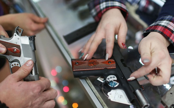 Trois millions d'Américains portent une arme chargée chaque jour