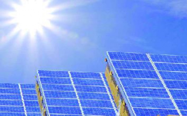 Electricité : 9 milliards de dollars pour le solaire