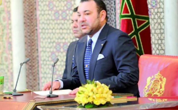 S.M. le Roi  dans le discours prononcé lors de l’installation de la C.C.R. : «La régionalisation élargie doit être la confirmation démocratique de la singularité du Maroc»