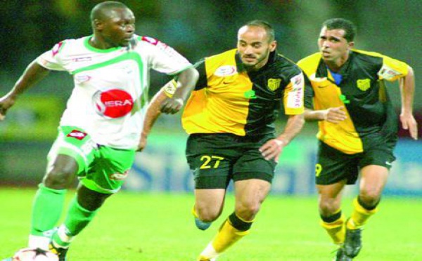 Le Raja réduit l’écart sur le Wydad : Le derby de dimanche décisif pour le titre