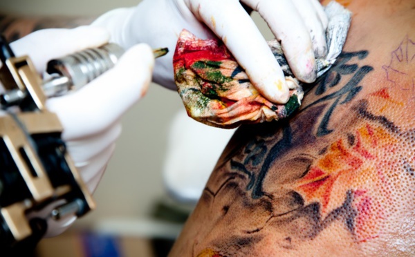 Comment mieux effacer les tatouages?