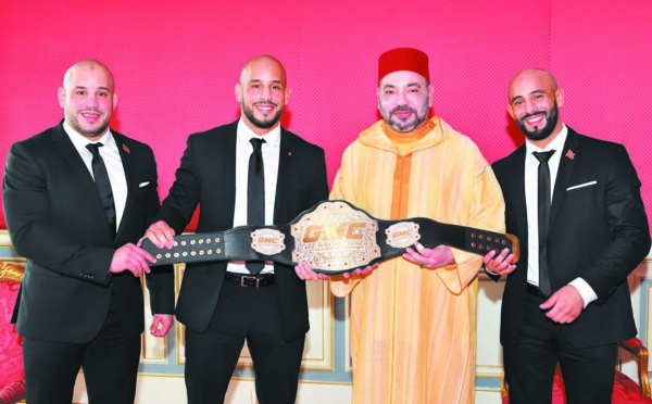 ​S.M le Roi reçoit les frères Azaitar