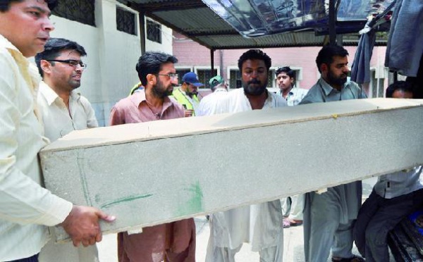 Les talibans pakistanais nient leur implication dans l’attentat : Attaque suicide contre le mausolée de Data Darbar à Lahore