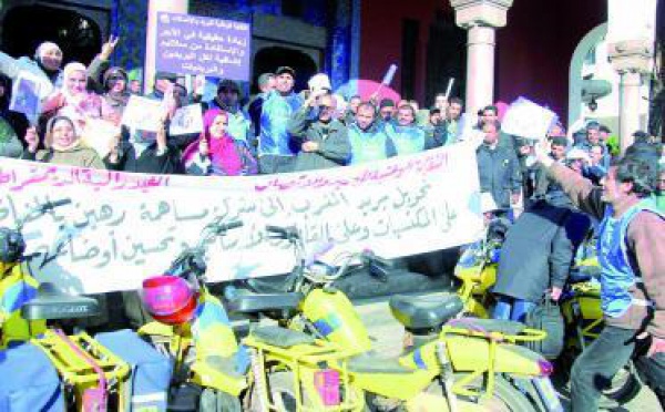 Sit-in de protestation des postiers : Al Barid Bank suscite la polémique