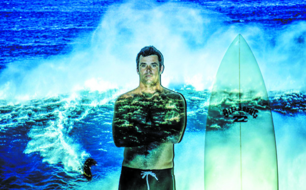 Le surfeur Benjamin Sanchis et son monde plus grand que nature