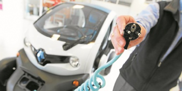 Les concessionnaires, un frein à l'achat de voitures électriques