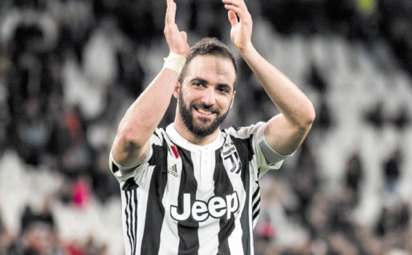 Gonzalo Higuain à l'AC Milan ça brûle