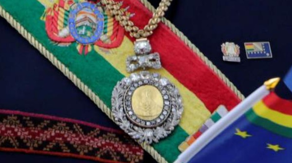 Insolite : Médaille volée
