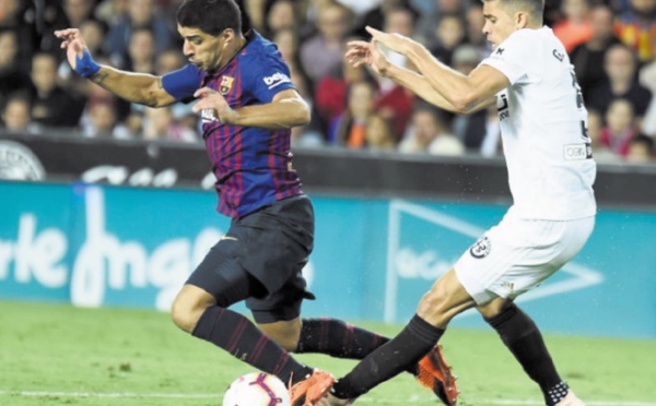 Liga : Séville dépasse en tête un Barça au ralenti