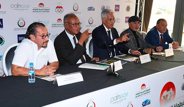 Présentation des participants aux championnats arabes juniors et dames de golf