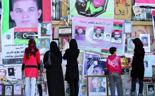 Pour le Maroc, la légalité internationale, seul moyen de règlement de la crise : La contre-offensive de Kadhafi fait des blessés et des morts par centaines
