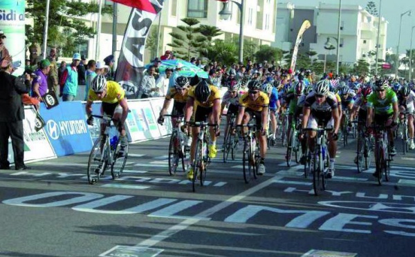 Tour du Maroc : Les participants à l’assaut du Tizi N’test