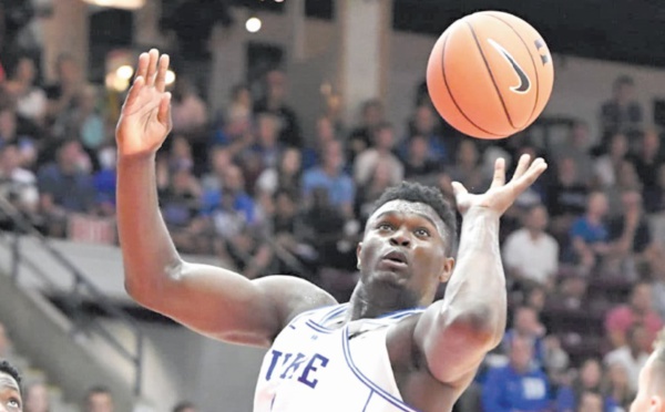La montagne Zion fait trembler le basket universitaire et saliver la NBA