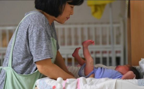 Séoul veut des bébés mais les femmes moins