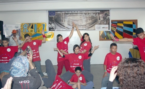 Le projet «Les arts de rue en Méditerranée» suit son cours à Casablanca : Des jeunes de Hay Mohammadi initiés à la danse, au chant et au théâtre
