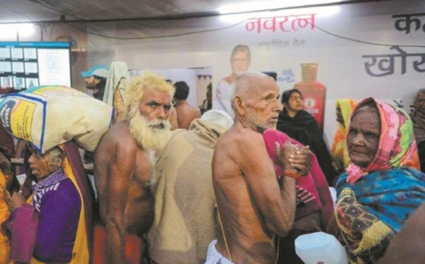En Inde, les pèlerins égarés du Kumbh Mela