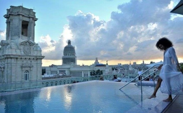 Cuba charme les touristes fortunés