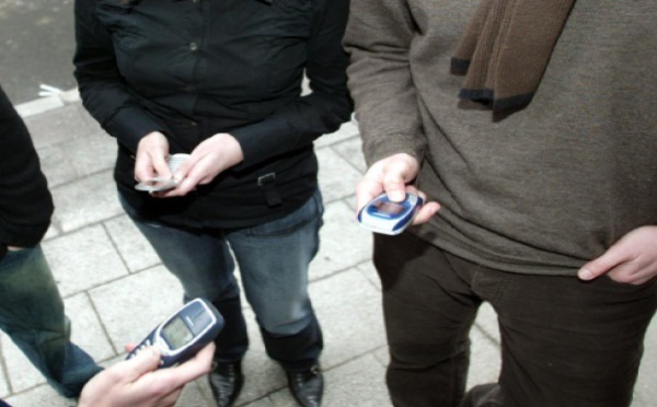 Parlez plus bas car on pourrait bien vous entendre… : La manie de crier au téléphone