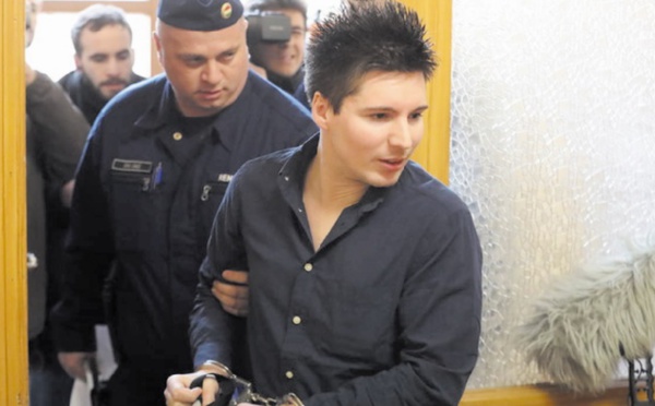 "Football Leaks": Le hacker Rui Pinto extradé au Portugal