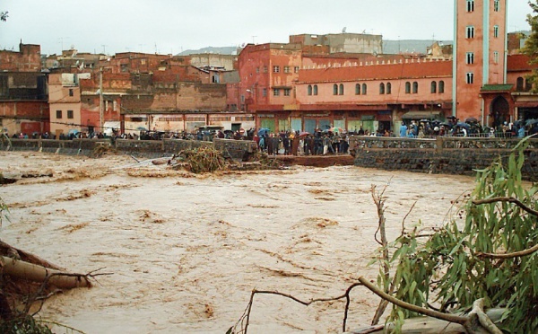 Au lendemain d’un déluge mortel  : Le président de la municipalité  de Khénifra accuse l’ONEP