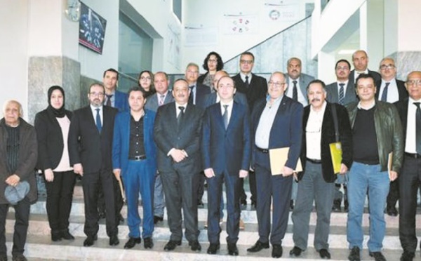 La couverture médicale pour les artistes au centre d'une réunion à Rabat