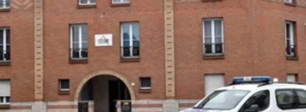 Insolite : Commissariat de police fermé
