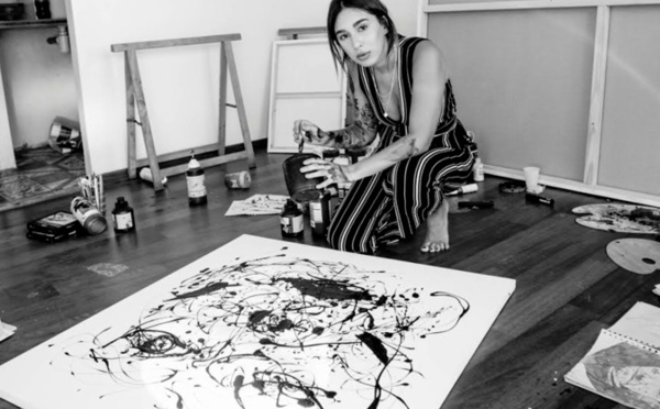 La jeune artiste Zineb Bennis expose ses récentes œuvres à Casablanca