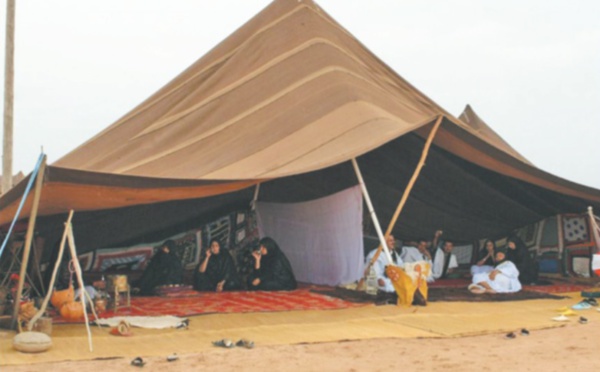 Moussem de Tan-Tan Les tentes marocaines et mauritaniennes reflètent la richesse du patrimoine culturel commun