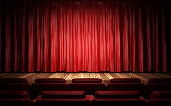 Le théâtre joue un rôle pionnier dans le développement des sociétés