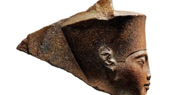 Une tête de Toutankhamon aux enchères à Londres malgré la colère du Caire