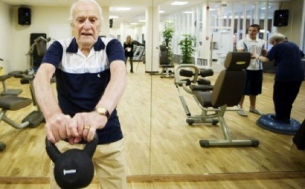 Sprinteur à 95 ans: les seniors suédois gardent la forme