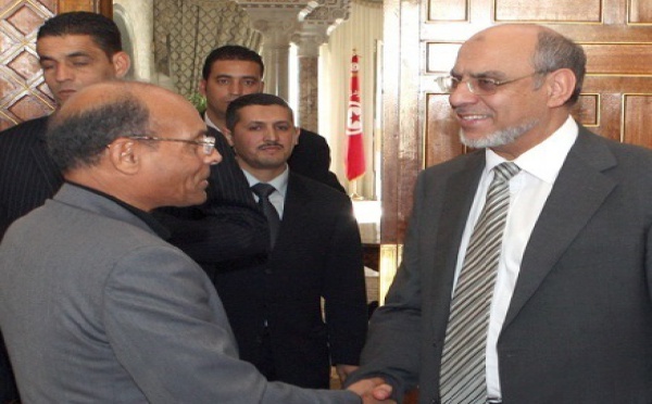 Tunisie :  Report de la présentation du gouvernement de Hamadi Jebali
