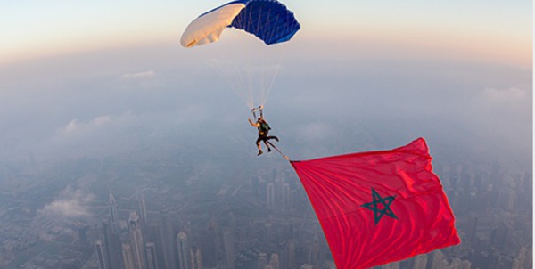 Le parachutiste Anas Bekkali met le cap sur la promotion des monuments du Maroc