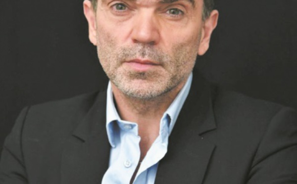 L'écrivain Yann Moix provoque la polémique en se décrivant en enfant battu