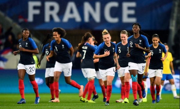 Fortunes diverses pour les sélections masculine et féminine de football