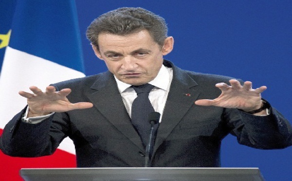 Sarkozy tente de redresser la cote de sa popularité  : Le président rencontre les partenaires sociaux