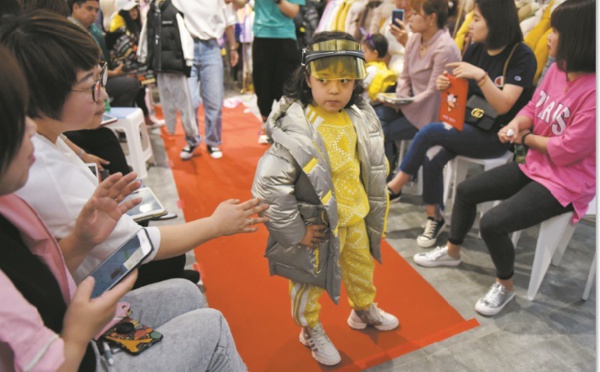 Mannequins dès 4 ans : En Chine, le boom malgré la controverse